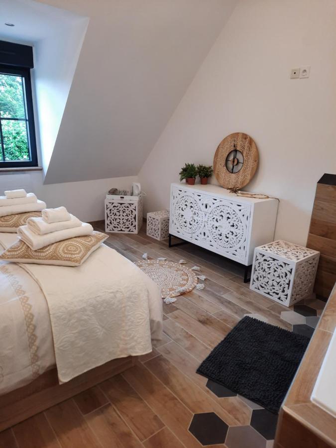 Villa Madelaine Ranch, Nouvelle Piscine 2025 Le Gast Exterior foto